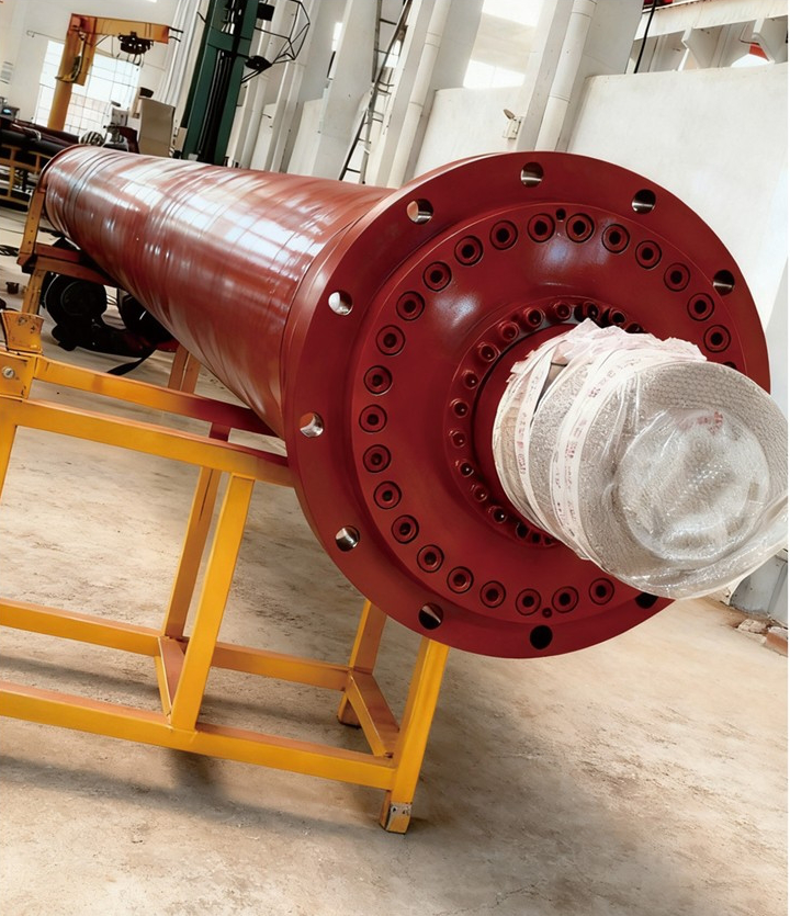 Hydraulic Cylinder for 600-Ton Drawing Machine