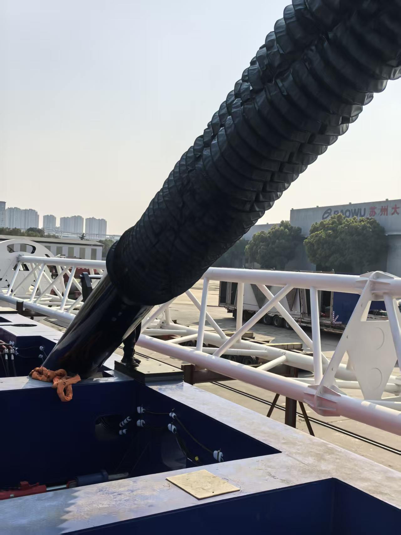 Large Hydraulic Cylinder Project for Aerospace Launch Transport Equipment 4